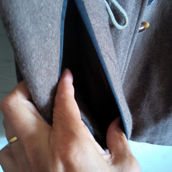 CLEARANCE SALE!! Vintage Esprit 100% Wool Brown Pea Coat with Toggle Details - Picture 4 of 13